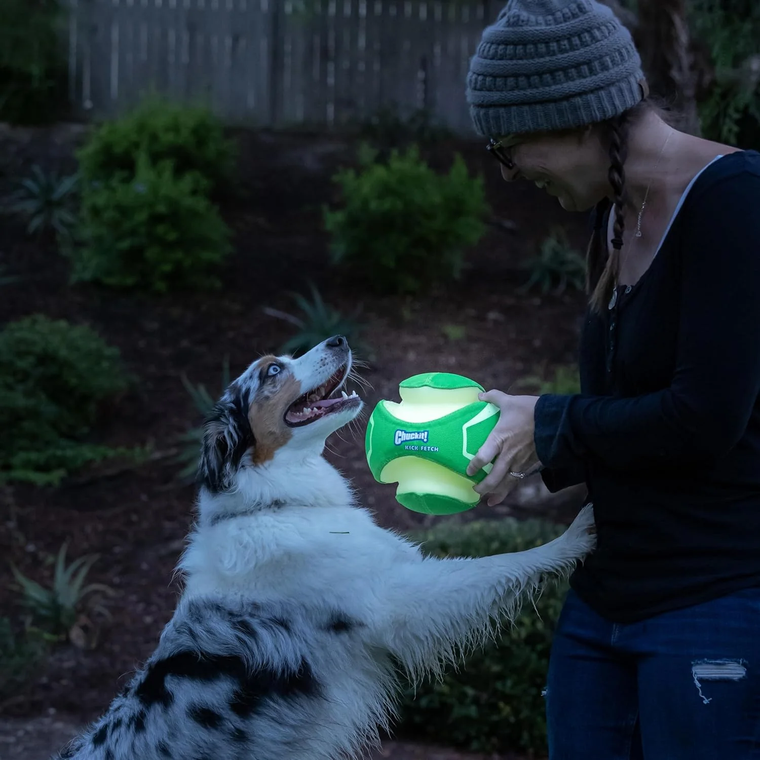 Chuckit! Kick Fetch Max Glow Ball, Glow in the Dark Dog Toy - Image 4