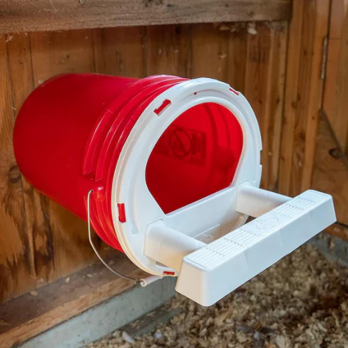 Happy Hen® Nest Box Bucket Kit - Image 2