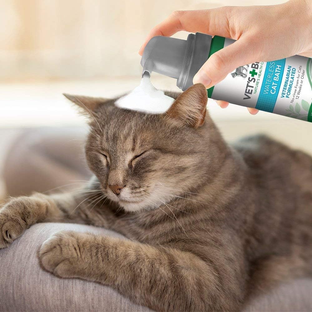 HERO PET Vet's Best Waterless Cat Shampoo – No Rinse Dry Shampoo for Cats and Kittens – Gentle Foam Formula for Cleaning and Deodorizing – Leave-In, Veterinarian Formulated – 4 oz - Image 3