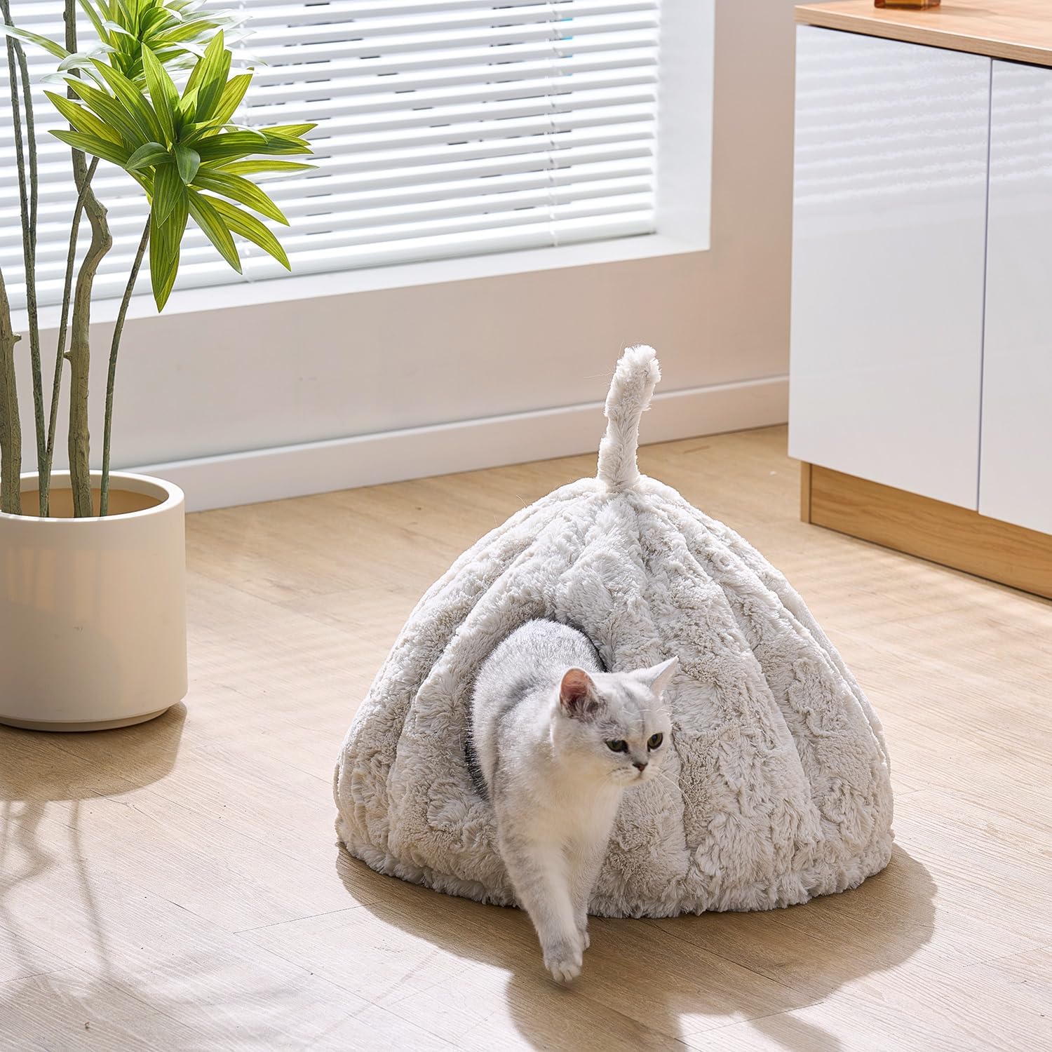 PetPals Cat Bed Made with a Soft Plush Material (Rose Hut) - Image 4