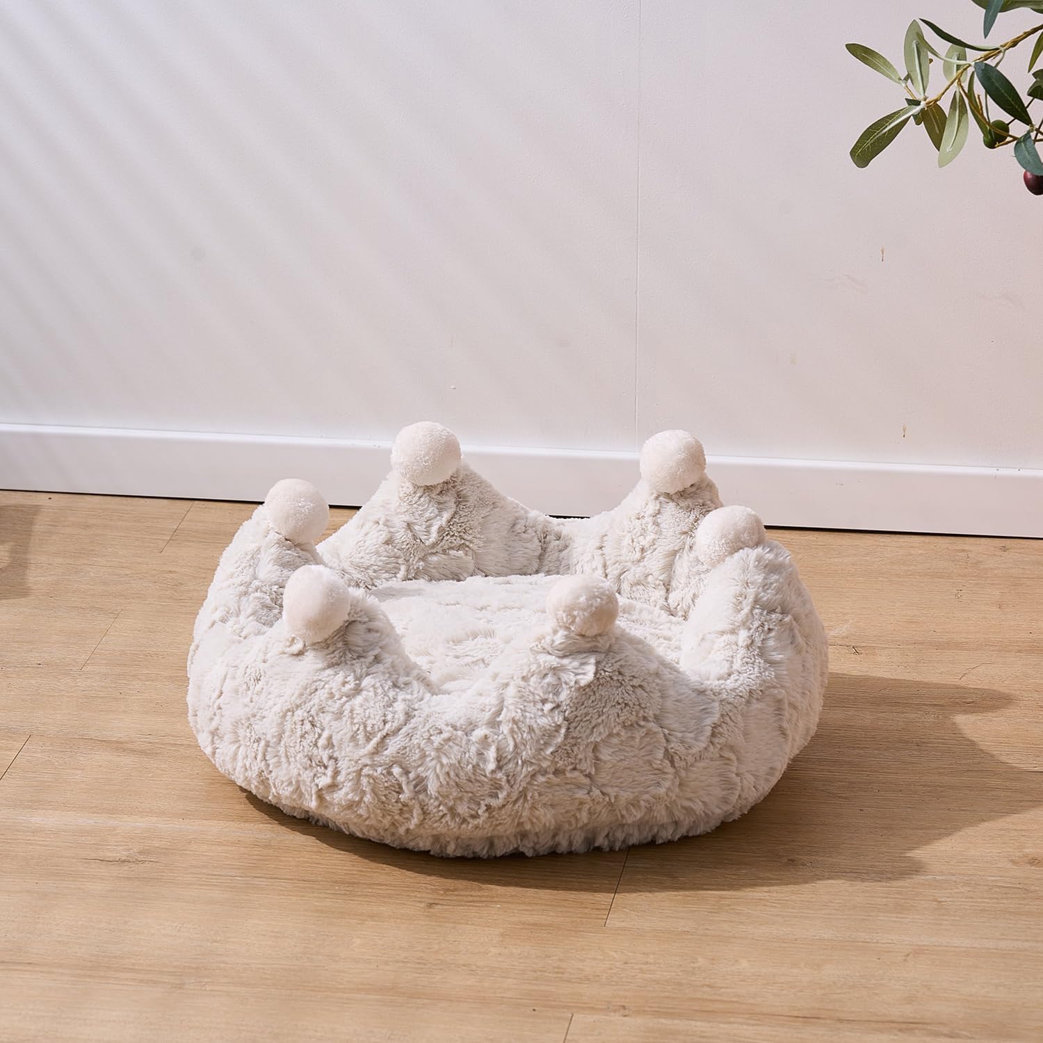 PetPals Rose Crown DIY Anxiety-Soothing Cat Bed Made with a Soft Plush Material - Image 3